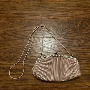 ELEGANT PLEATED CHAMPAGNE GOLD TAN SPECIAL OCCASION FORMAL CLUTCH
